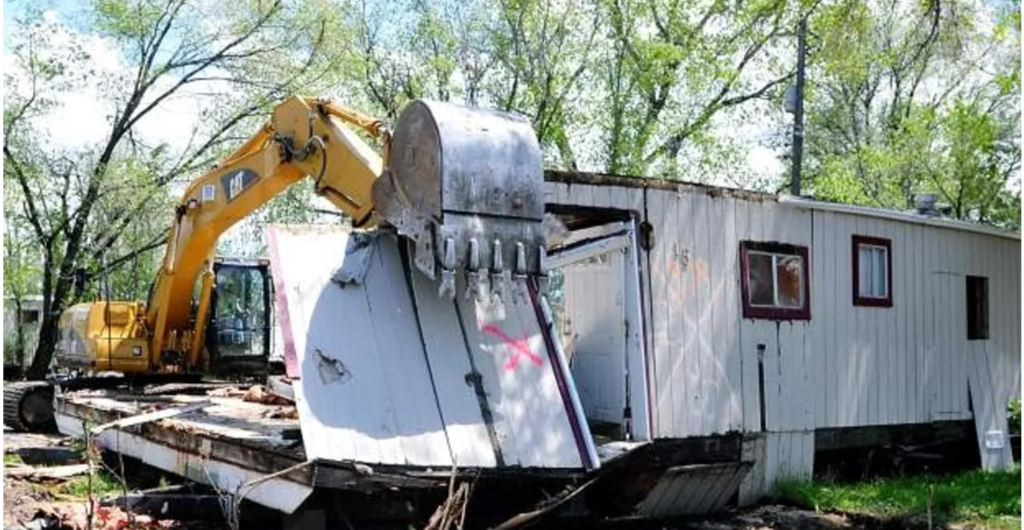 Mobile Demolition: The Key to Transforming Your Space Quickly